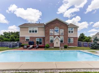 1008 Wild Horse Dr, Dayton, OH 45458