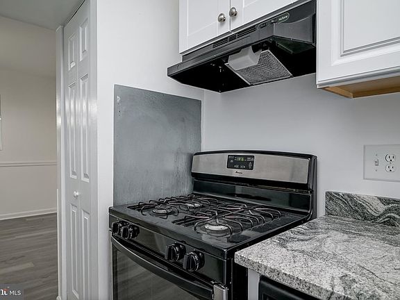 4th image of 11216 Cherry Hill Rd APT 304