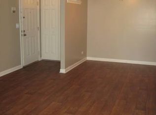 1668 Brookdale Rd APT 11, Naperville, IL 60563