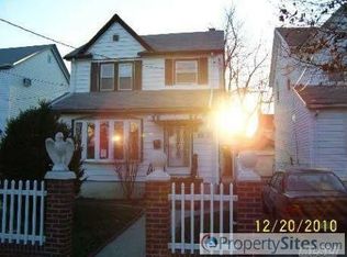 89-38 218th St, Jamaica, NY 11427