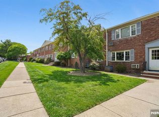 18 Wedgewood Dr APT 25, Verona, NJ 07044