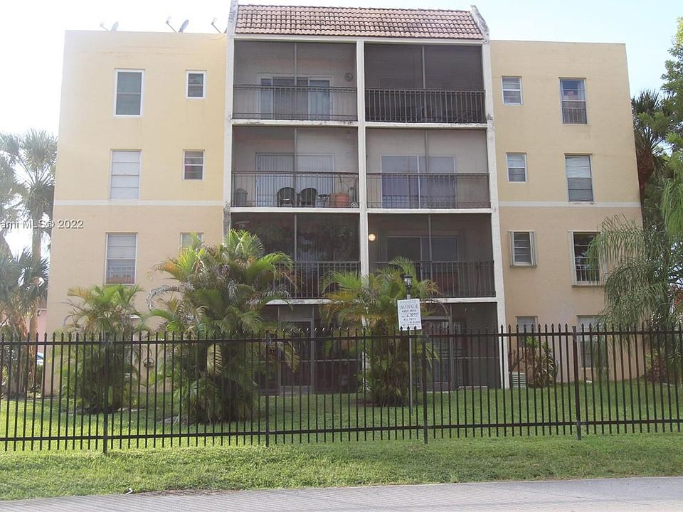 1st image of 8005 Lake Dr APT 212