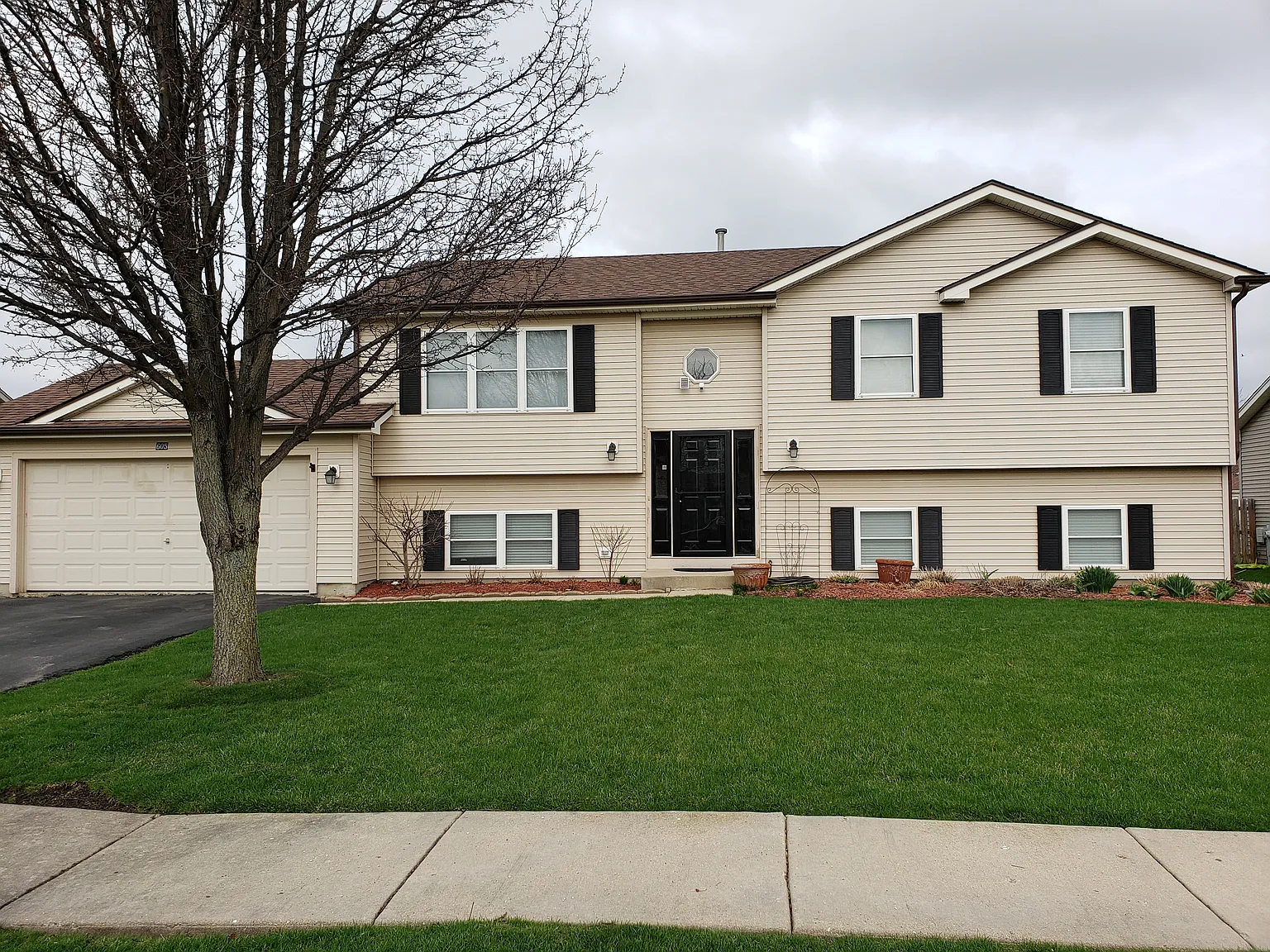 605 Wedgewood Trl photo 1