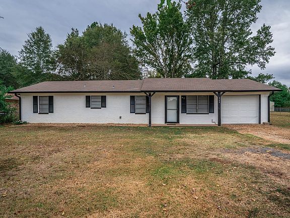 3rd image of 2704 County Road 192 E