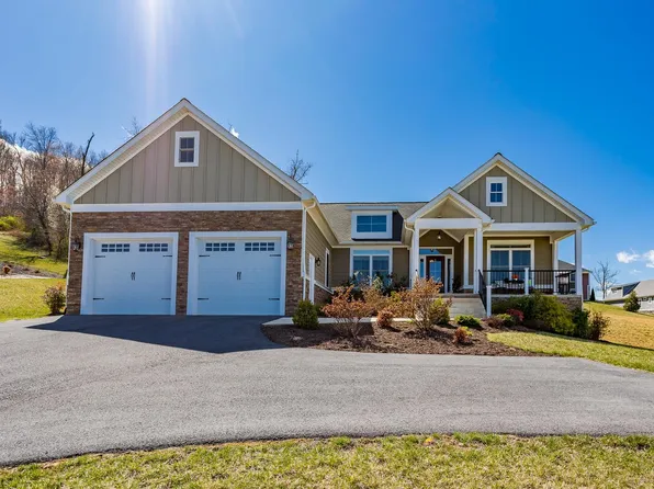 33 Silver Maple Cv, Fishersville, VA 22939