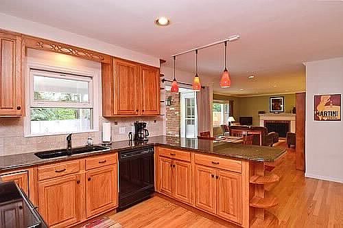 5th image of 2586 S Eaton Pl