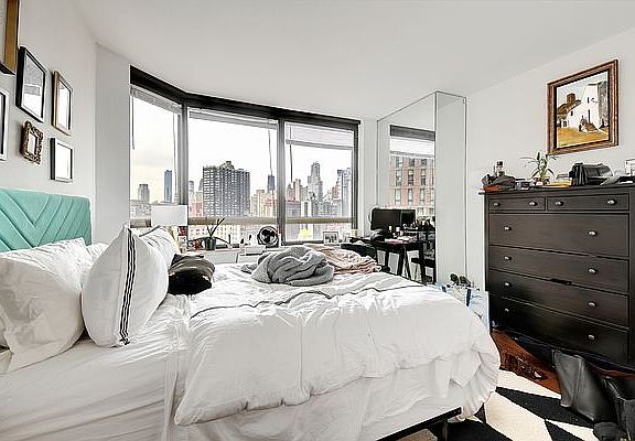 3rd image of 630 1st Ave APT 22G