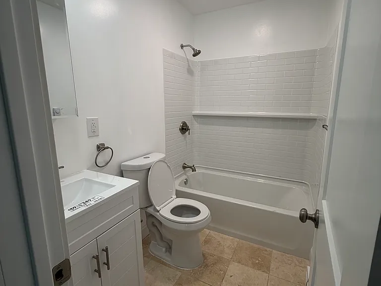 27 Phillips Ave #1 — Photo 4