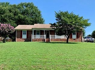 7220 Mayetta Dr, Mechanicsville, VA 23111