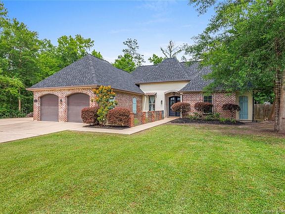 2nd image of 2716 E Robinwood Dr