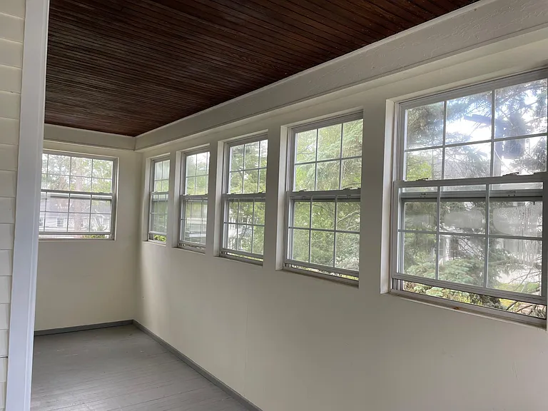 875 Warren St #2 — Photo 8