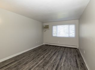 Forest Manor, Denver, CO 80246