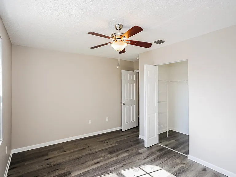 1213 NW 159th Ln — Photo 14