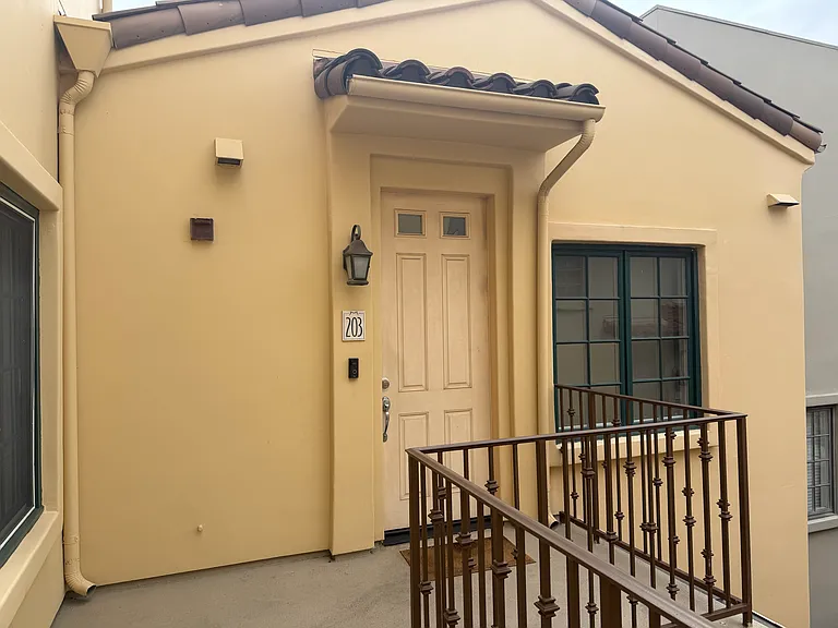 851 N San Vicente Blvd #203 — Photo 17