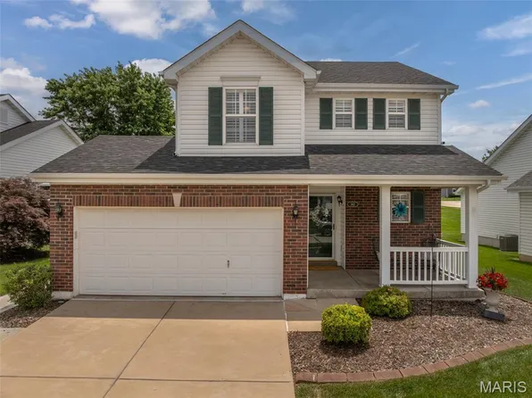 263 Centerfield Dr, O'Fallon, MO 63366