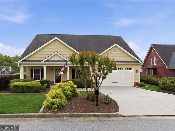 2nd image of 326 Cabinwood Trl