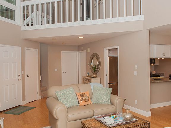5th image of 1501 W Water St Suite 37