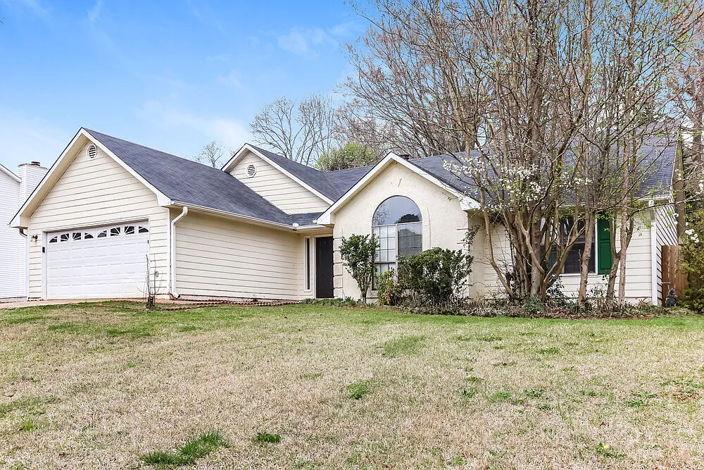 3 bed, 2.0 bath, 1520 sqft, $1,790 — Photo 3