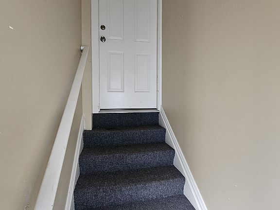 3rd image of 727 Prospect Ave SE #727