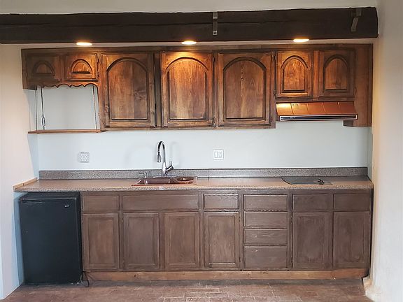 2nd image of 33 Camino Espejo