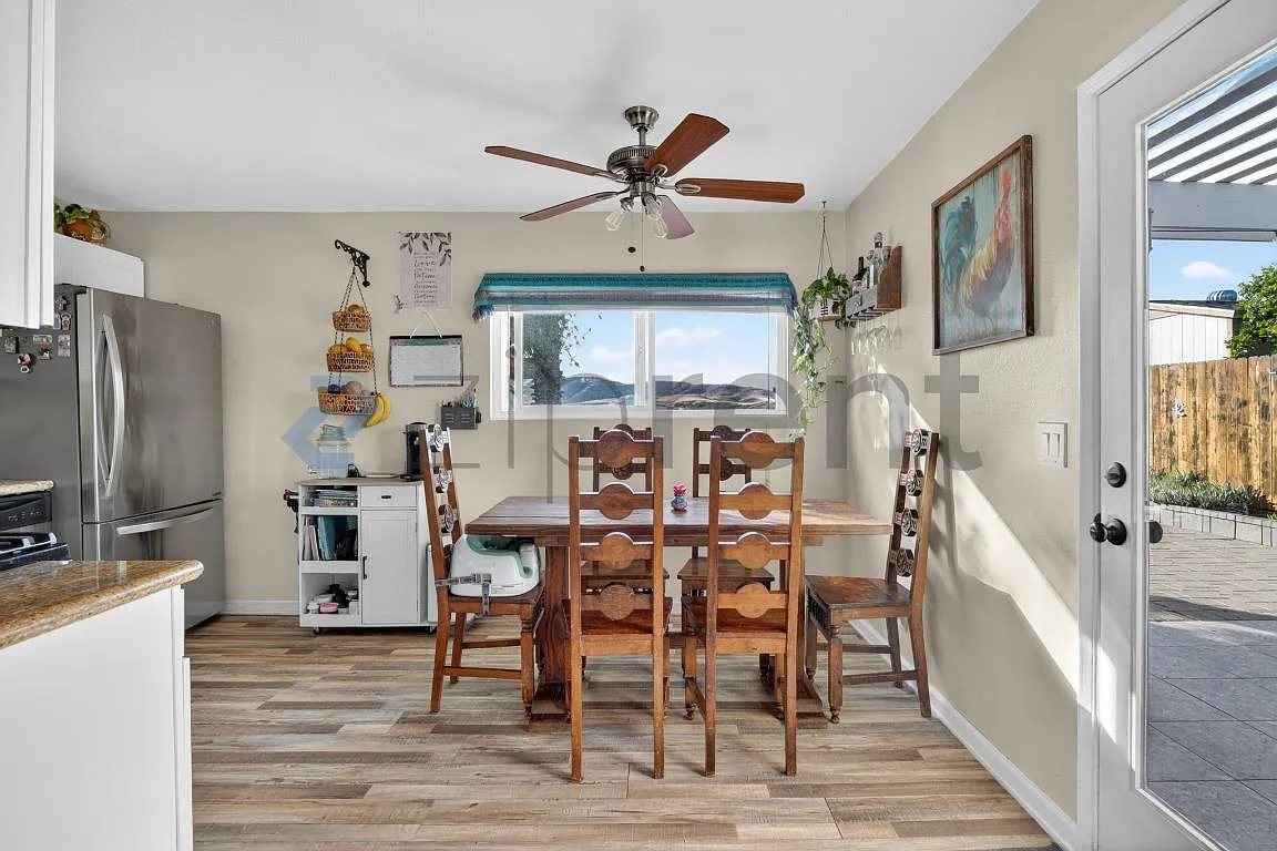 4 bed, 1080 sqft, $4,500 — Photo 4