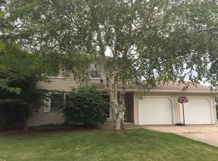 1113 N 8th Ct, Sturgeon Bay, WI 54235