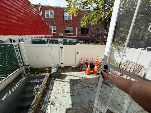 1136 East 58th Street image 5 of 5