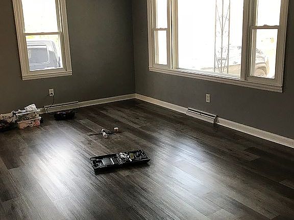 2nd image of 1323 S Darwin Ave