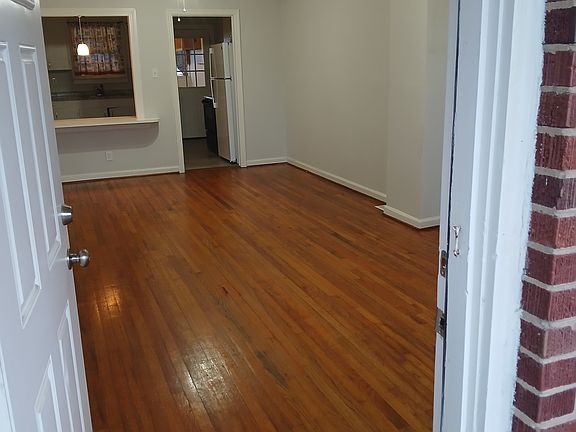 2nd image of 1425 Colin Kelly Dr
