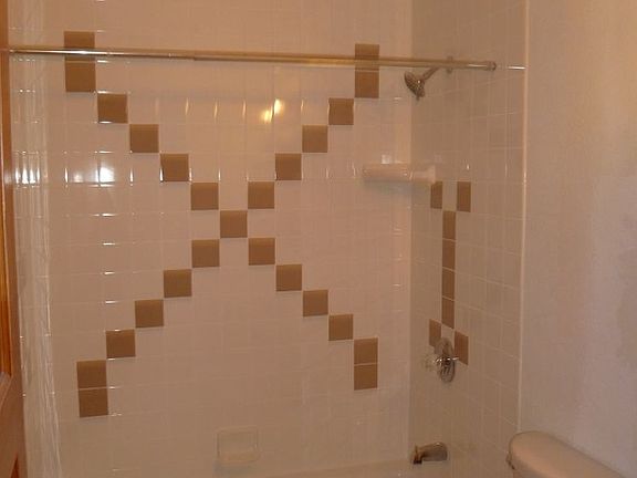 3rd image of 9433 Agattu Cir