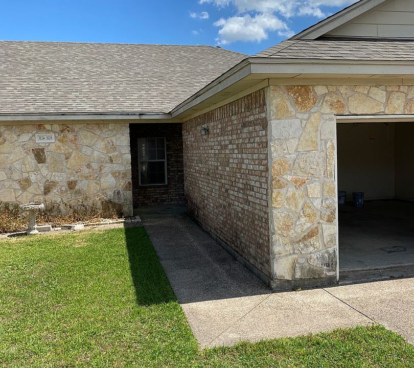 2nd image of 3128 Buckskin Ln