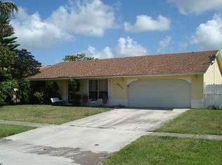 6237 Plains Dr, Lake Worth, FL 33463
