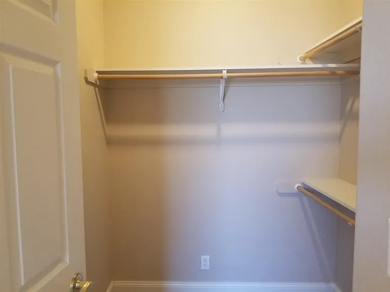 4001 W Philip Ave — Photo 30