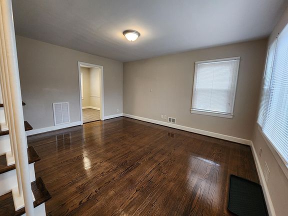 3rd image of 2714 Derwent Dr SW
