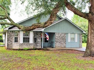 220 Jamey Ln, Hinesville, GA 31313