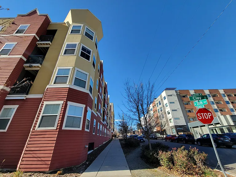 Clay Street Residences — Photo 3