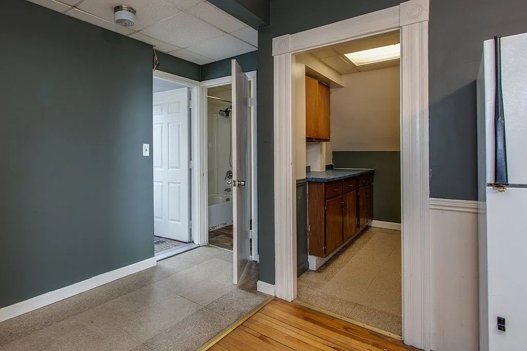 182 Grove - 182-3 — Photo 3