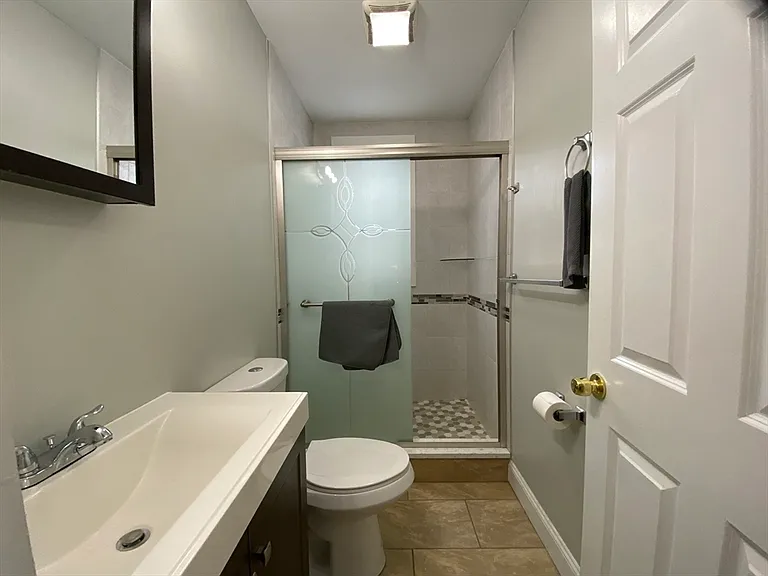 13 Hendry St #3 — Photo 11