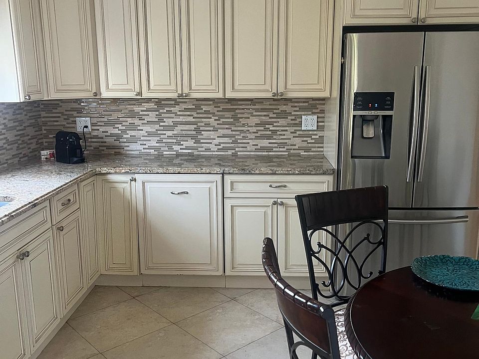 1st image of 229 58th Ave #1