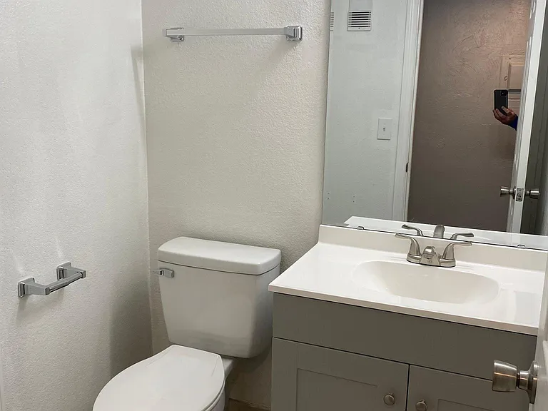 6035 Village Cir #6035 — Photo 14