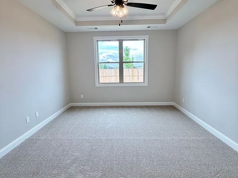 204 Farmland Cir — Photo 18