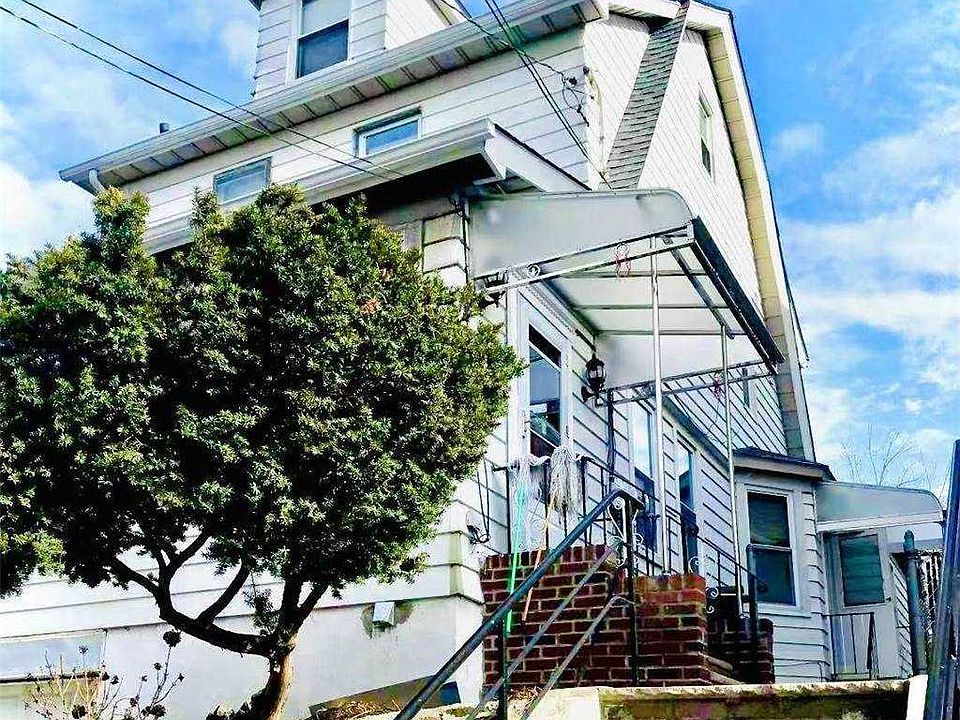 1st image of 56-17 136th St #1