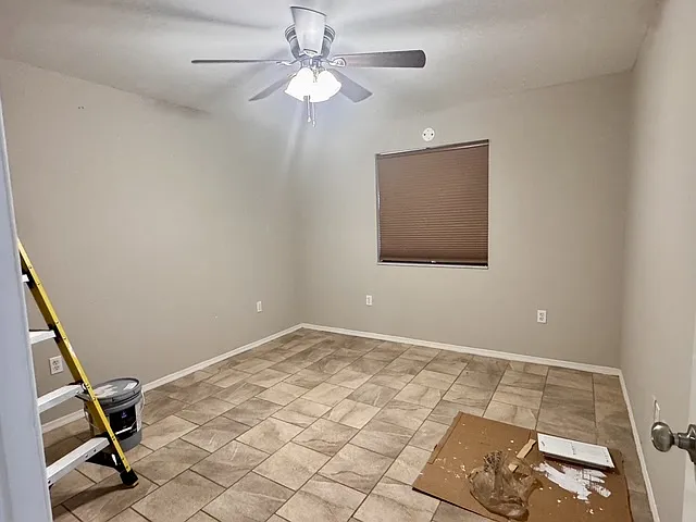 12584 Wedgefield Dr — Photo 8