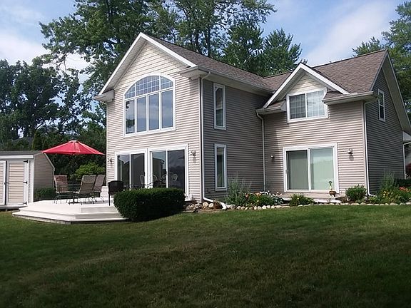 3rd image of 3310 Lakeview Dr