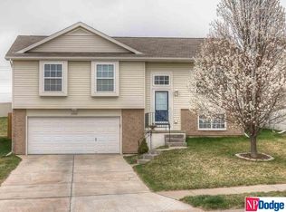 15350 Mormon St, Bennington, NE 68007