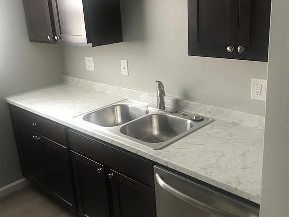 3rd image of 3935 Wilma Ct #103