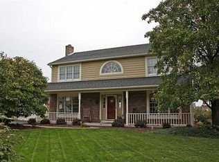 15 Spyglass Hl, Fairport, NY 14450