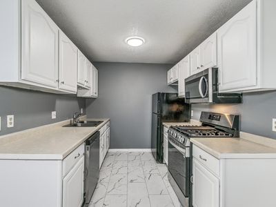 1601 N Innsbruck Dr NE UNIT 357, Fridley, MN, 55432
