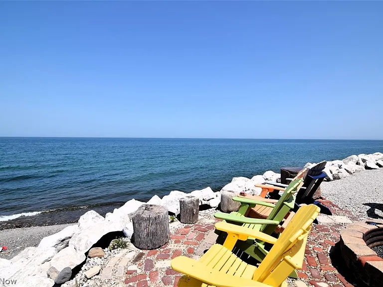 170 Larimar Dr — Photo 36