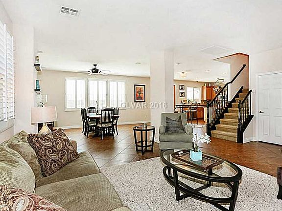 4th image of 10937 Village Crest Ln
